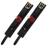 Cătușe Din Piele Wild Roses Wrist Cuffs Negru