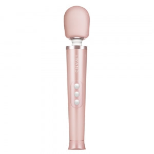 Vibrator Le Wand Petite Auriu Vibrator Le Wand Petite Auriu pe Denysa.ro