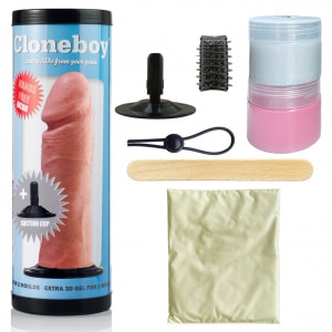 Cloneboy Dildo 20cm And Suction Cap pe Denysa.ro
