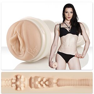 Masturbator Fleshlight Girls Stoya Destroya pe Denysa.ro