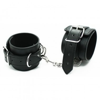 Catuse Toyz4Lovers Cuffs Belt Negru