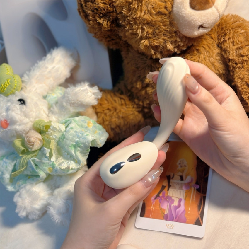 Vibrator DEYA Purtabil cu Telecomandă și Suctiune Alb